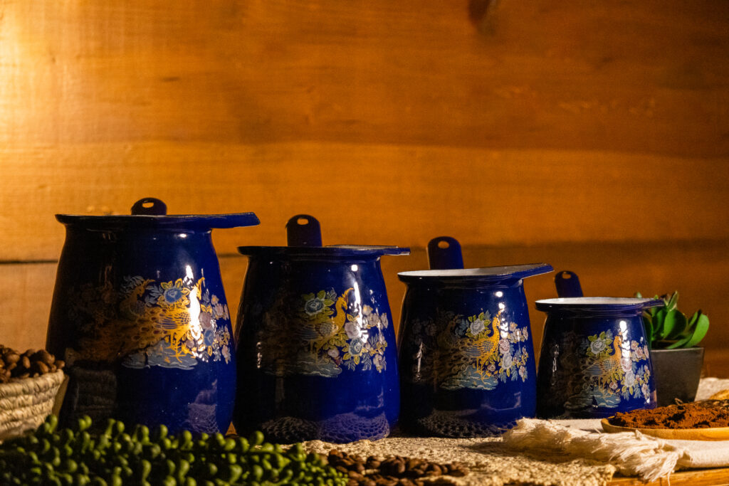 Classic Enamel Coffee Pots - Set of 4 - Blue